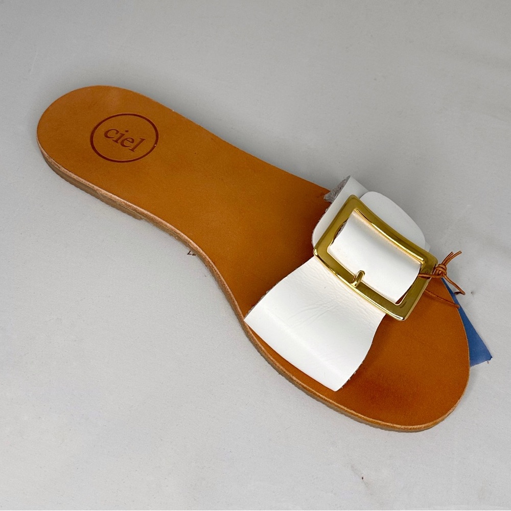 NWT Ciel Sanibel Slides